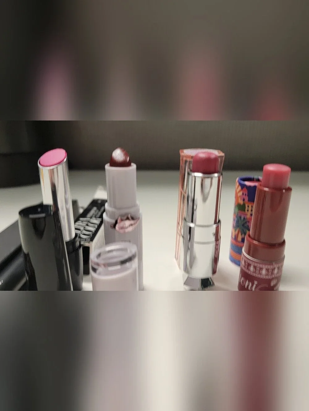 Assorted Women's Lipstick Set — Pink, Mauve & Deep Brown Shades